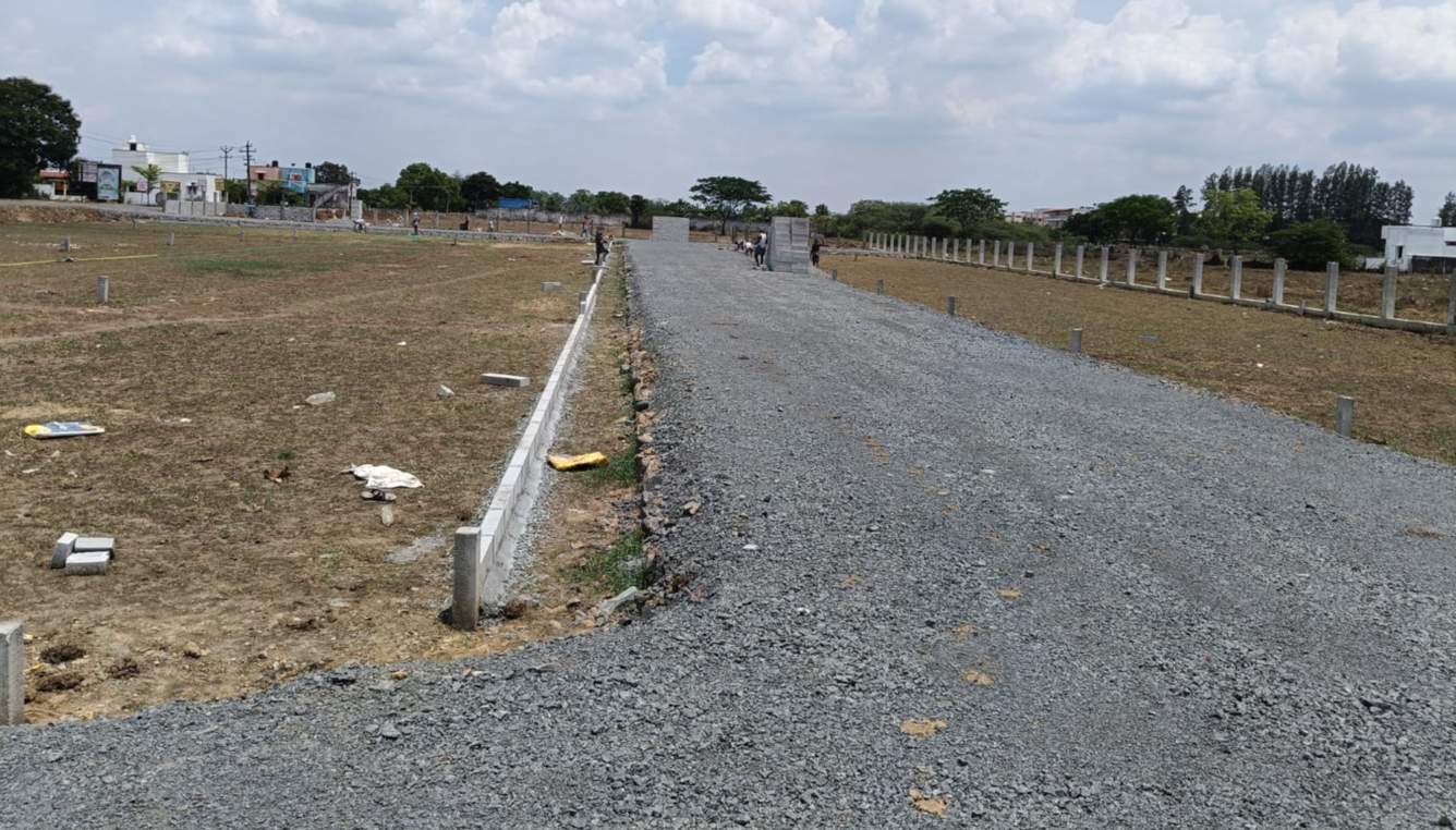  enk garden Internal Roads & Footpaths