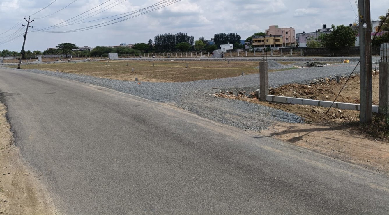  enk garden Internal Roads & Footpaths