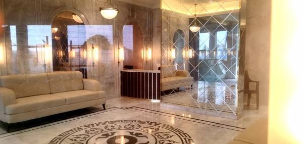  qa-riverfront-3 Entrance Lobby