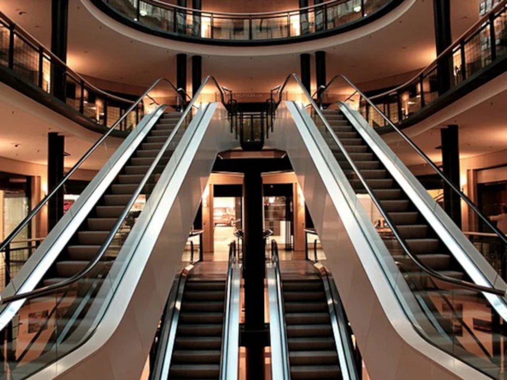 vasant square Escalators