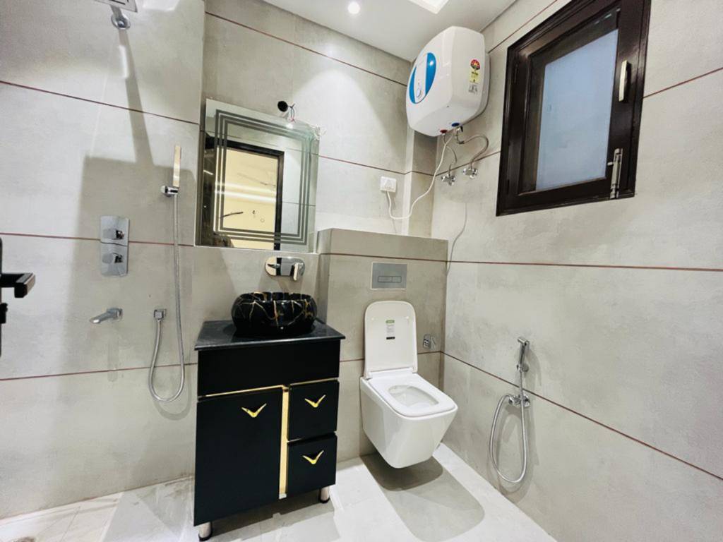  sethi luxury homes Bathroom