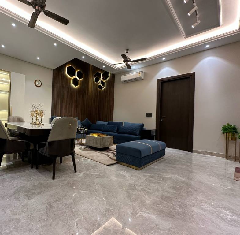  sethi luxury homes Dining Area