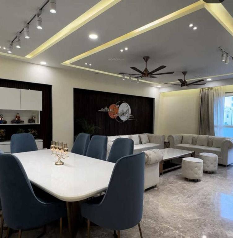  the precious homes Dining Area