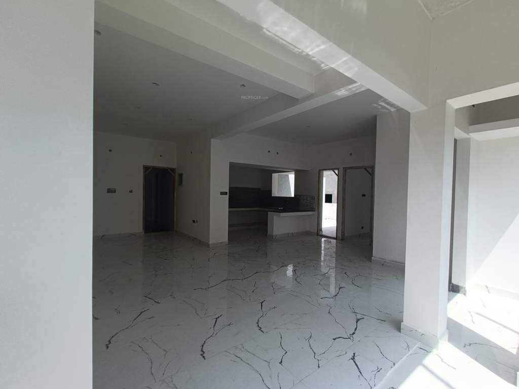  janani dhanalakshmi Living Area