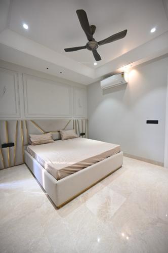  luxury-builder-floor-nirvana-country-sector-50 Bedroom