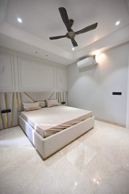  luxury builder floor nirvana country sector 50 Bedroom