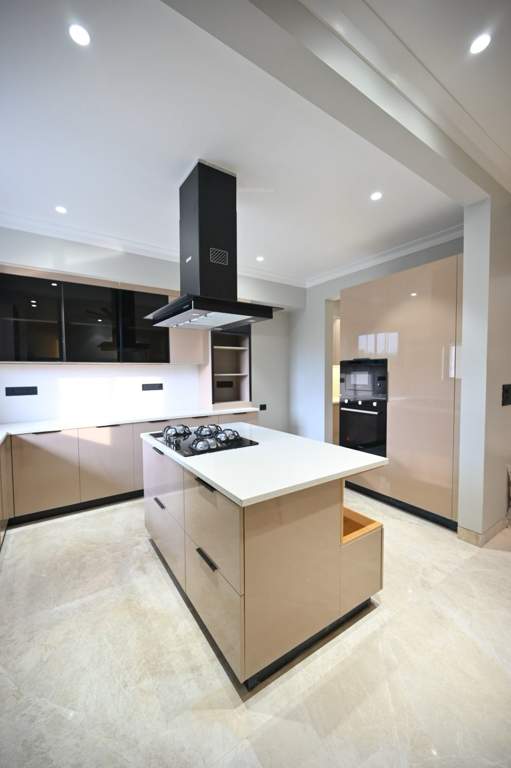  luxury builder floor nirvana country sector 50 Kitchen