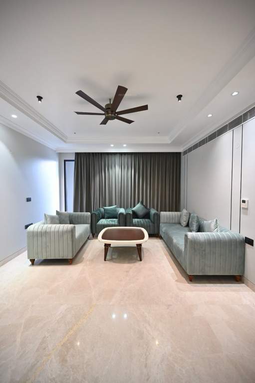  luxury builder floor nirvana country sector 50 Living Area