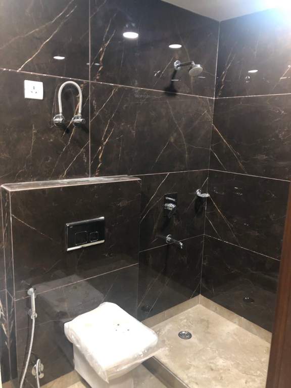  luxury builder floor sector 57 Bathroom