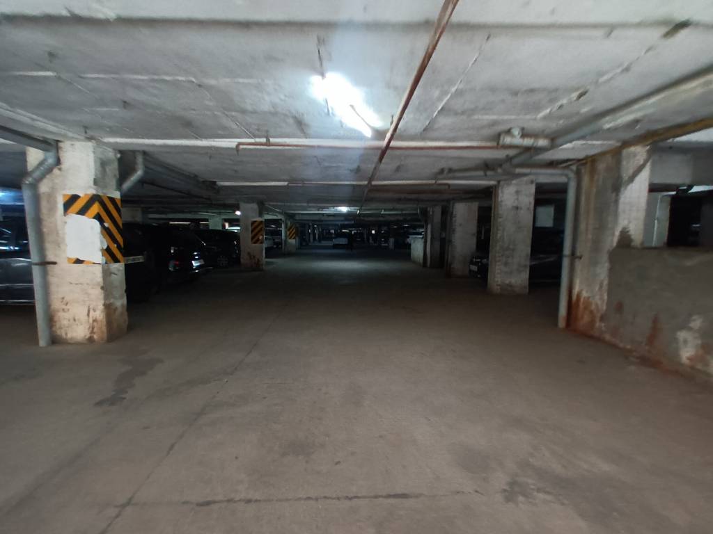  north avenue Car Parking