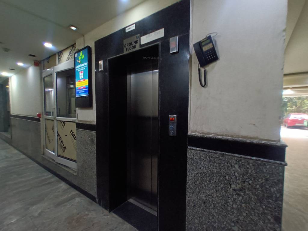  north avenue Lift(s)