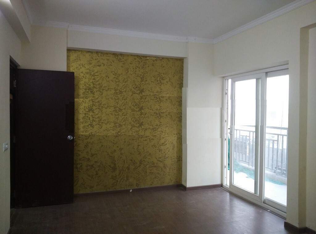  north avenue Living Area