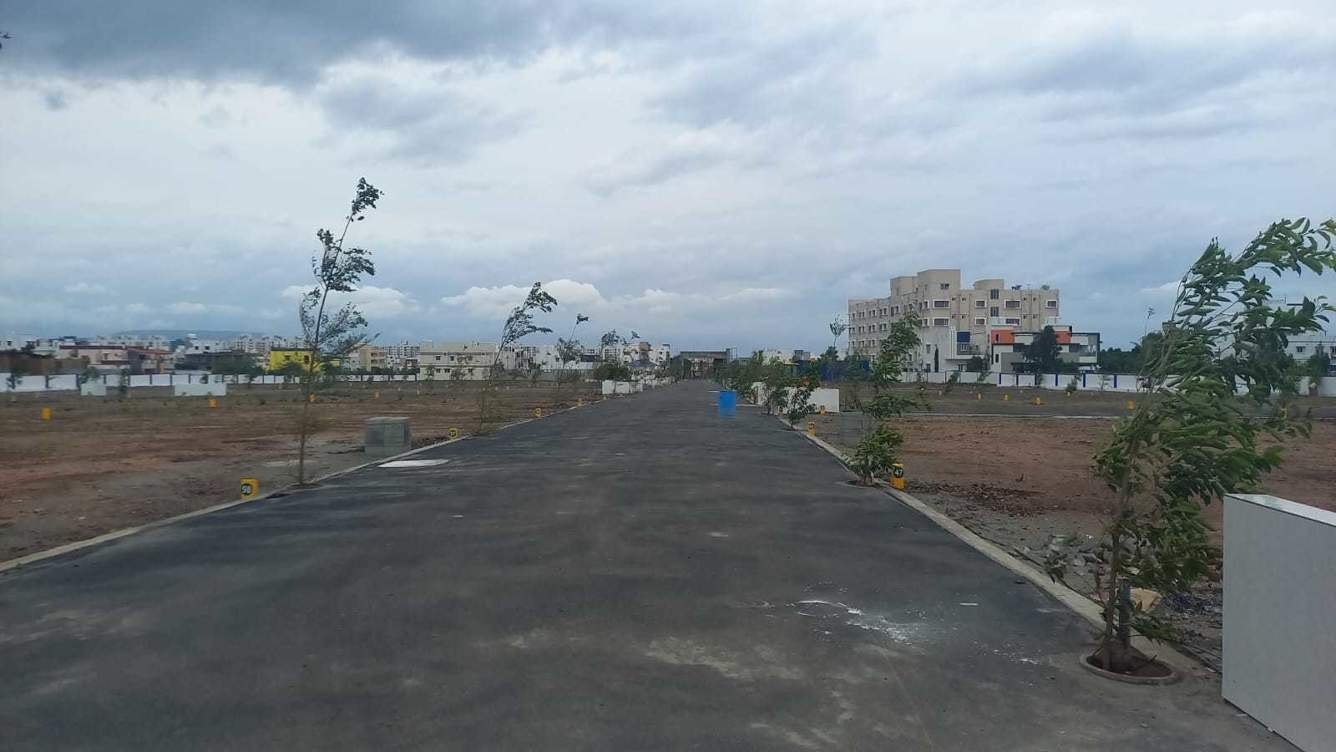  balaji paradise city Plot