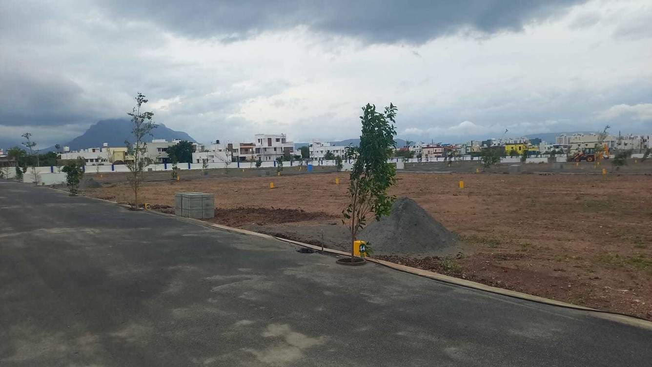  balaji paradise city Plot