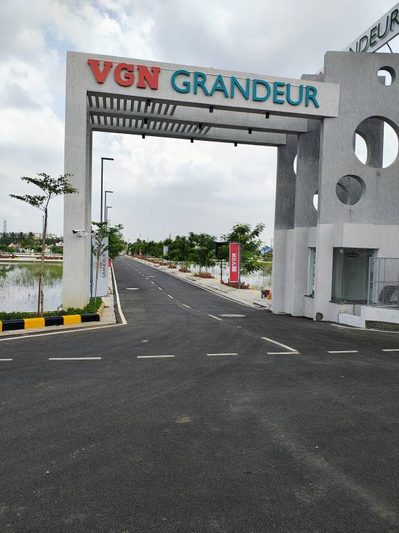 VGN Grandeur