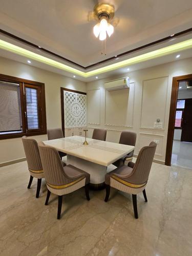  navshakti-ultra-luxury-floors Dining Area