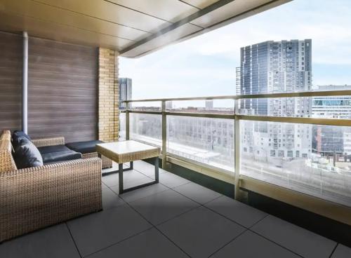  asbl-landmark Balcony