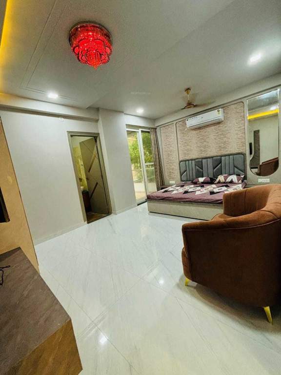  town crest Living Area