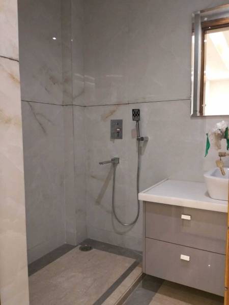  urban-key-homes Bathroom