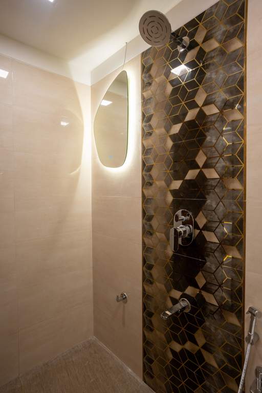  unique platinum Bathroom