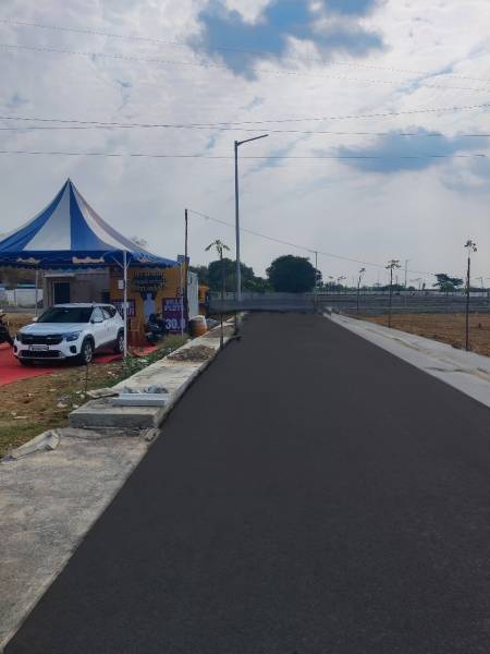  the-park-origin Plot