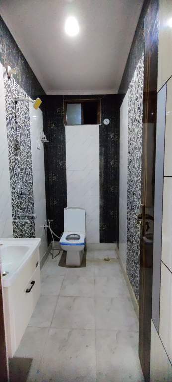  affordable homes by are infra heights pvt ltd Bathroom