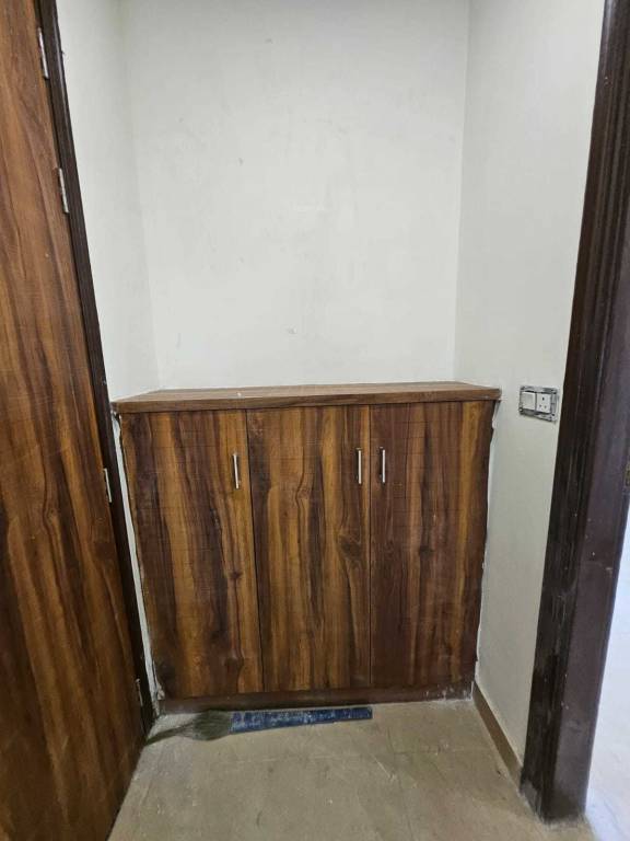  independent floors Bedroom