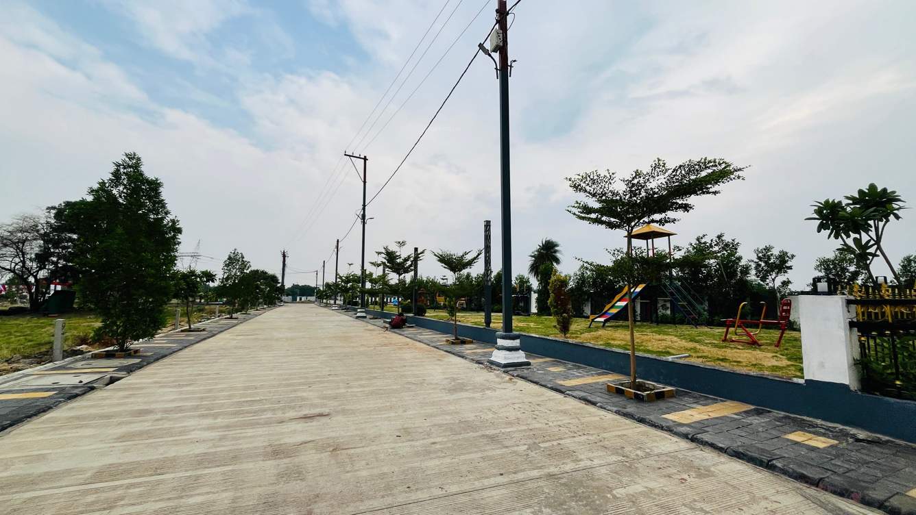  meera valley Plot