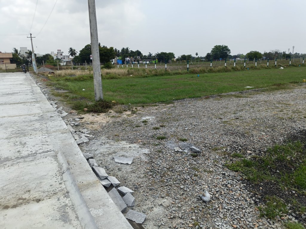  devaki enclave phase 1 Plot