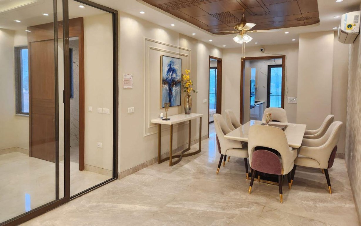  investors landbase builder floor Dining Area