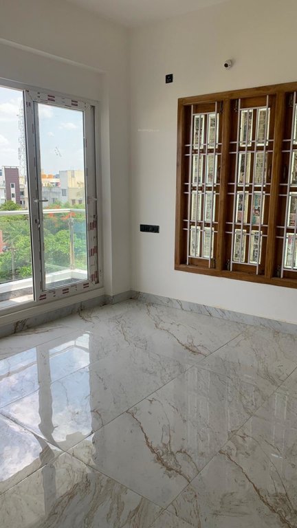  pearl castle Living Area