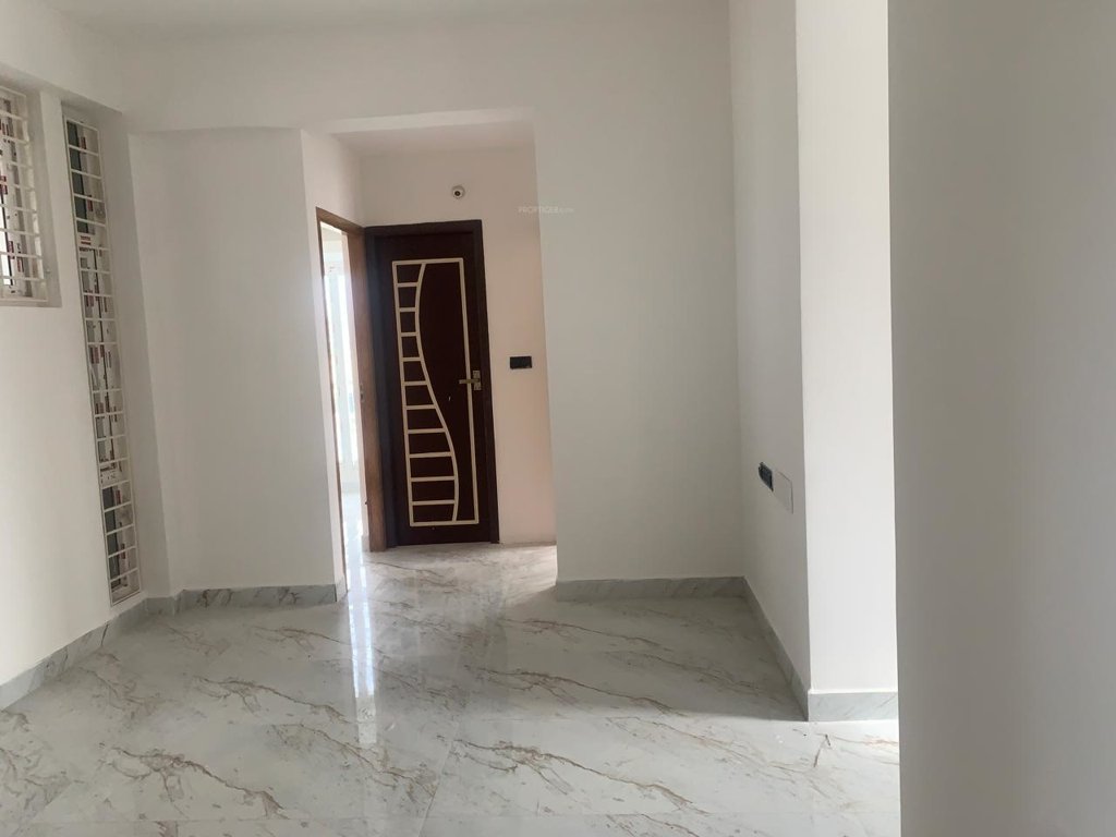  pearl castle Living Area