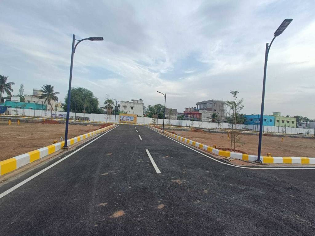  sri sai swarnabhoomi garden Plot