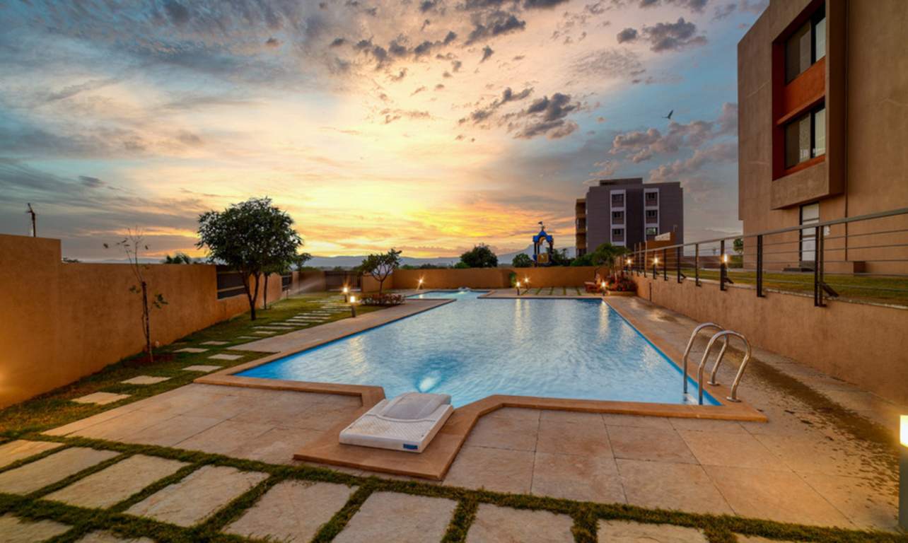  rosewood Swimming Pool