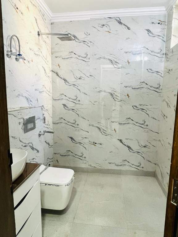  luxury builder floors by swastik 1 Bathroom