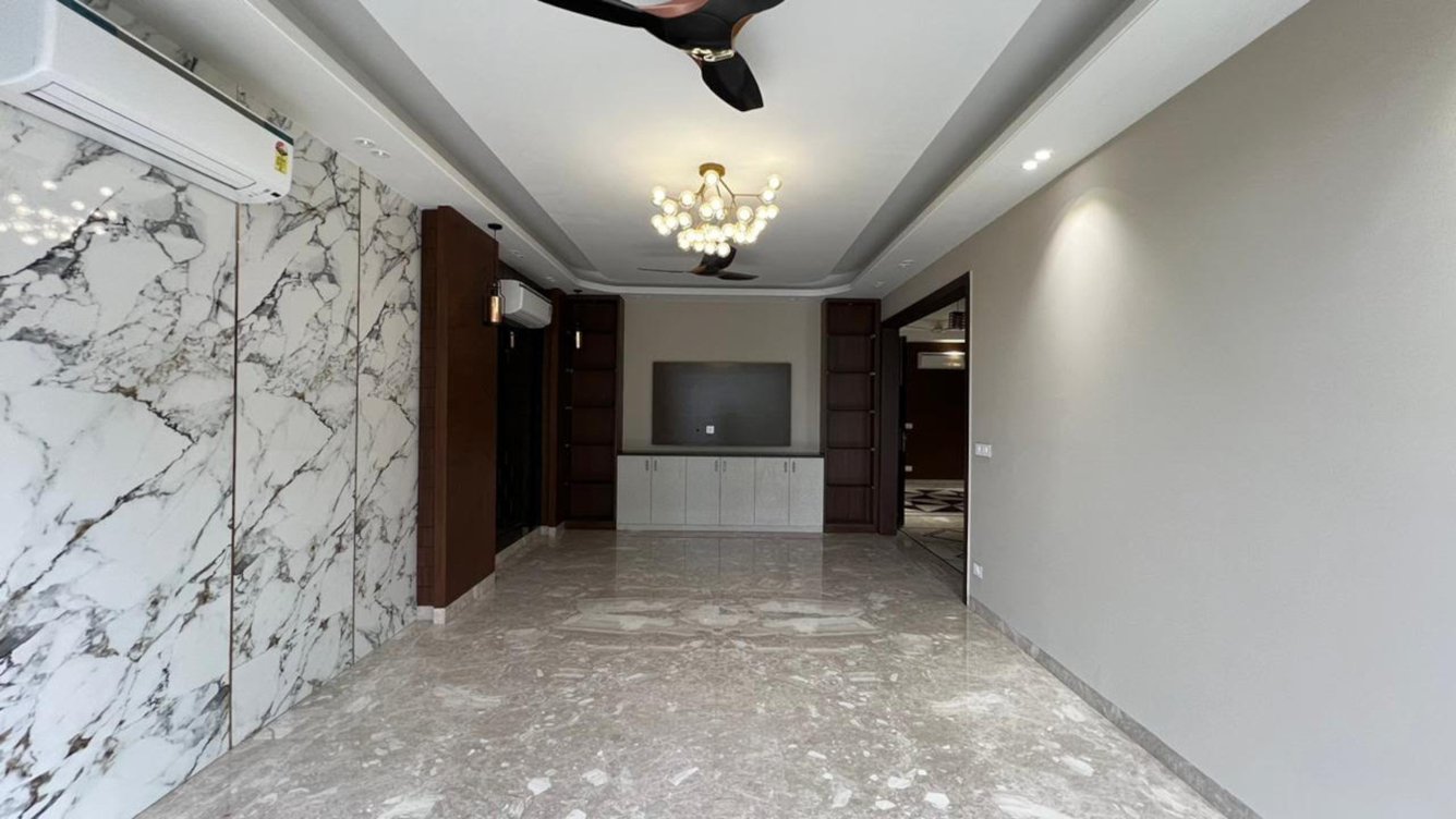  homes floors 4 Living Area