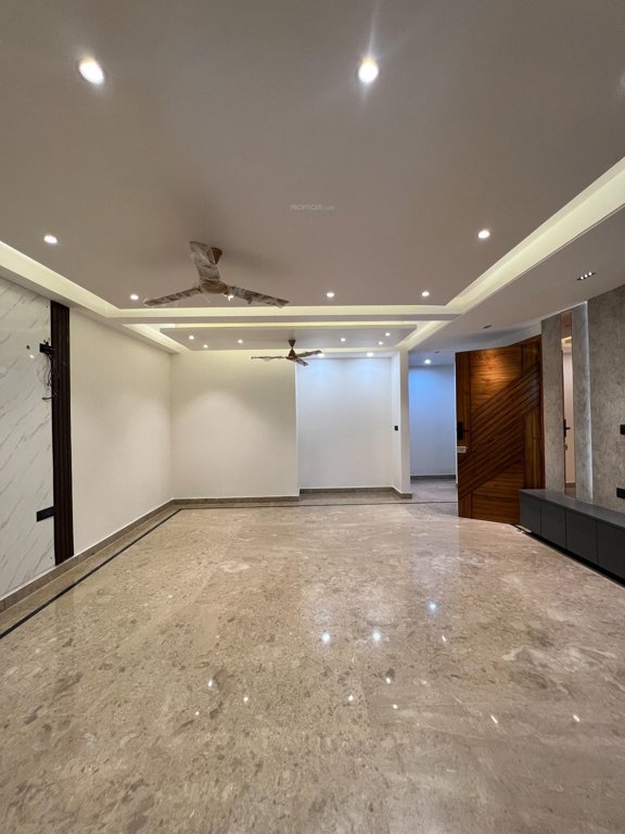  homes floors 4 Living Area