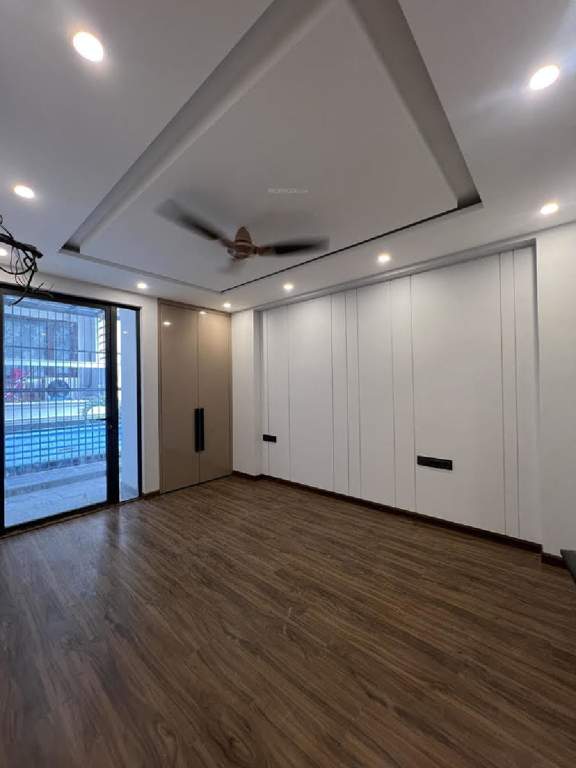  homes floors 3 Bedroom