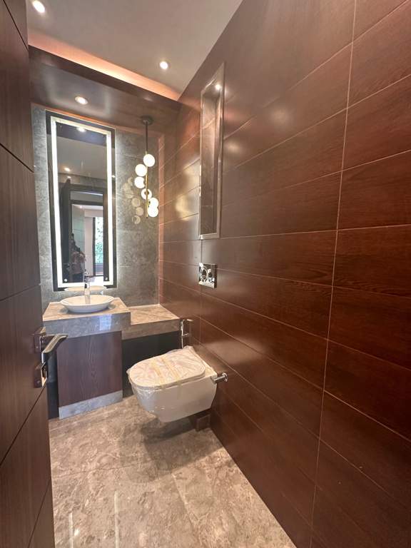  homes floors 5 Bathroom
