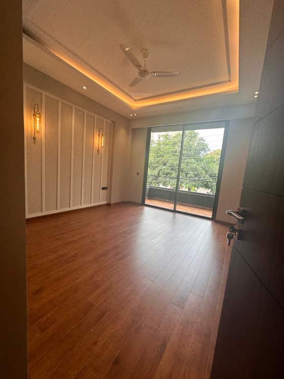  homes floors 5 Living Area