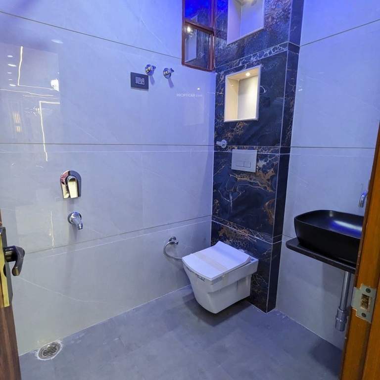  archit affordable floors Bathroom