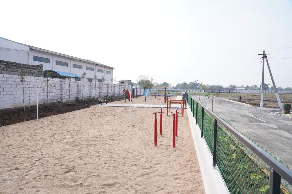  global city Children's play area