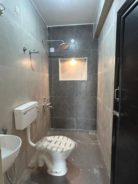  pallava-garden Bathroom