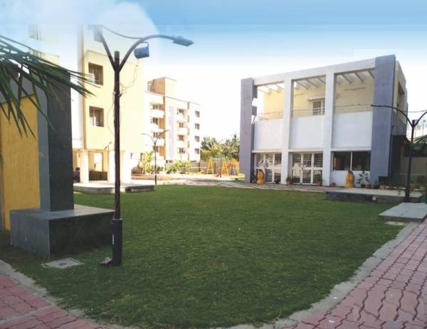 amenities of Dreams Rakshak