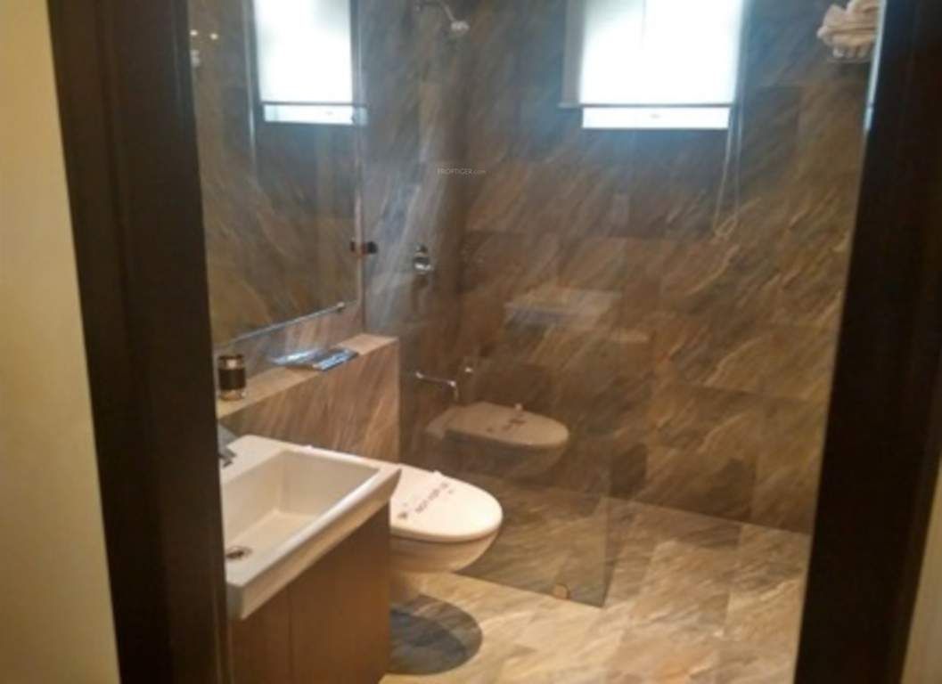 arista phase 1 tower 1 2 3 4 6 10 Bathroom