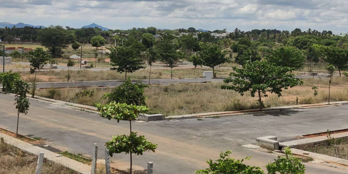  vaibhav upavan Internal Roads & Footpaths