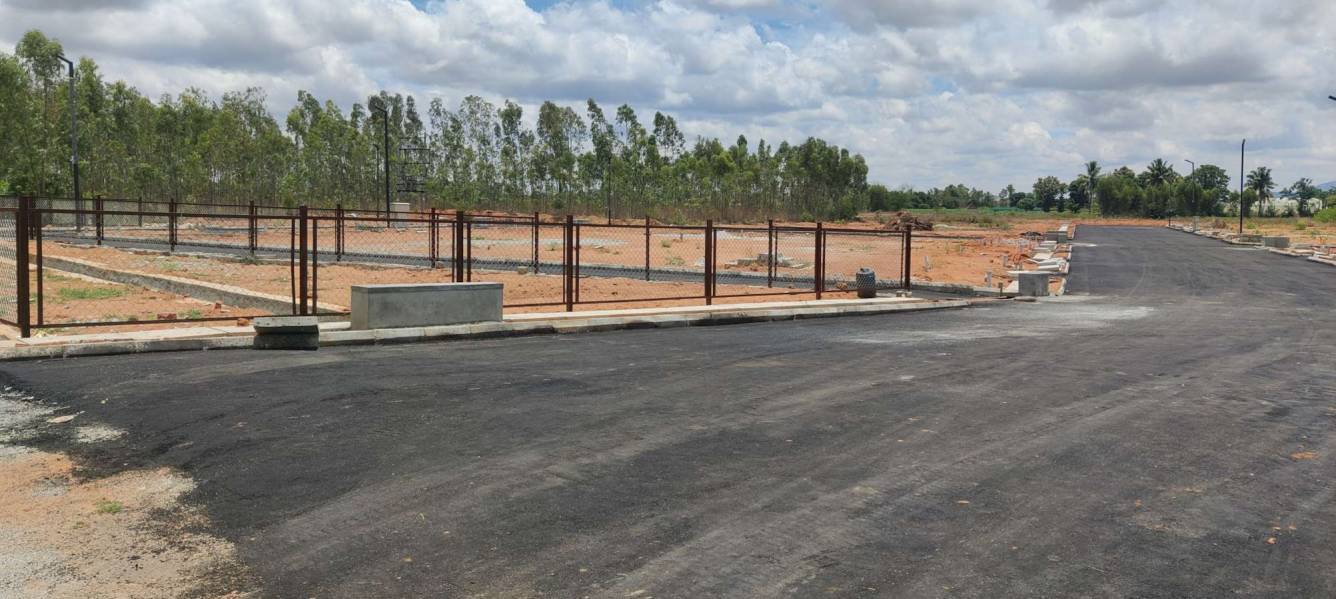  vaibhav upavan Internal Roads & Footpaths