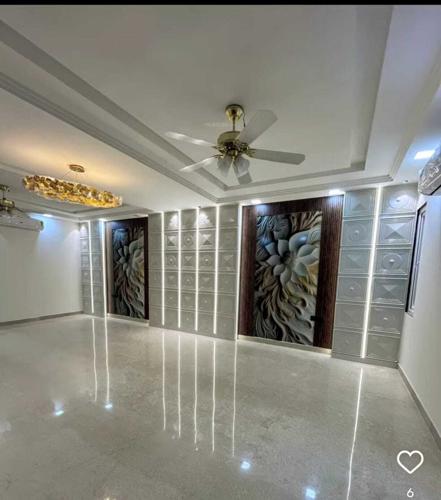  luxurious-homes Living Area