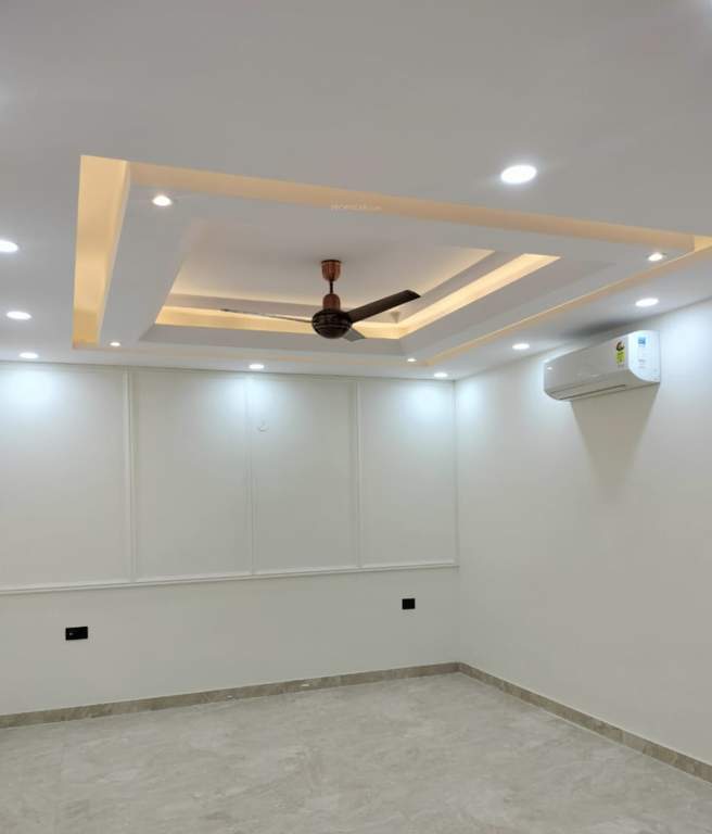 platinum floors 200 sq yard Living Area