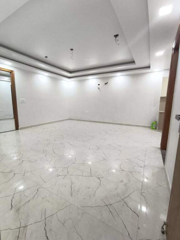 platinum floors 200 sq yard Living Area